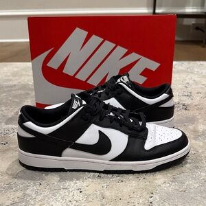 Nike Classic Black and White Low-Tops